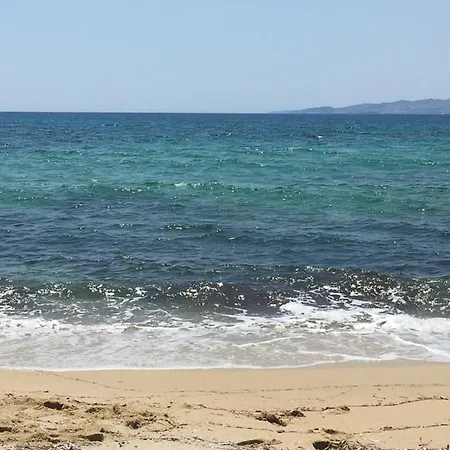 Δωμάτια σε οικογενειακή κατοικία Levada